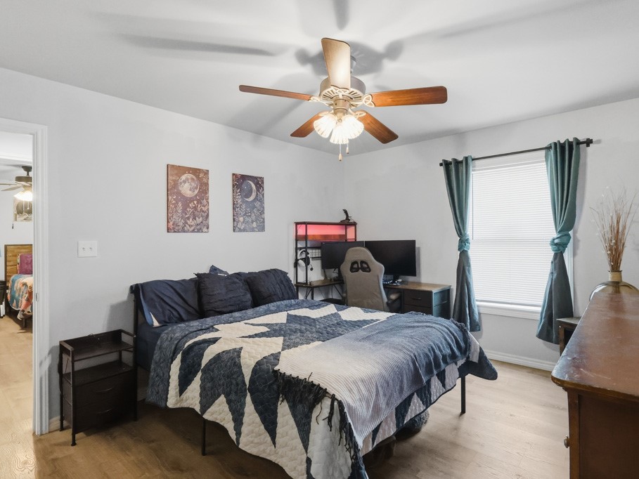 2111 Lone Star Rockport TX 78382