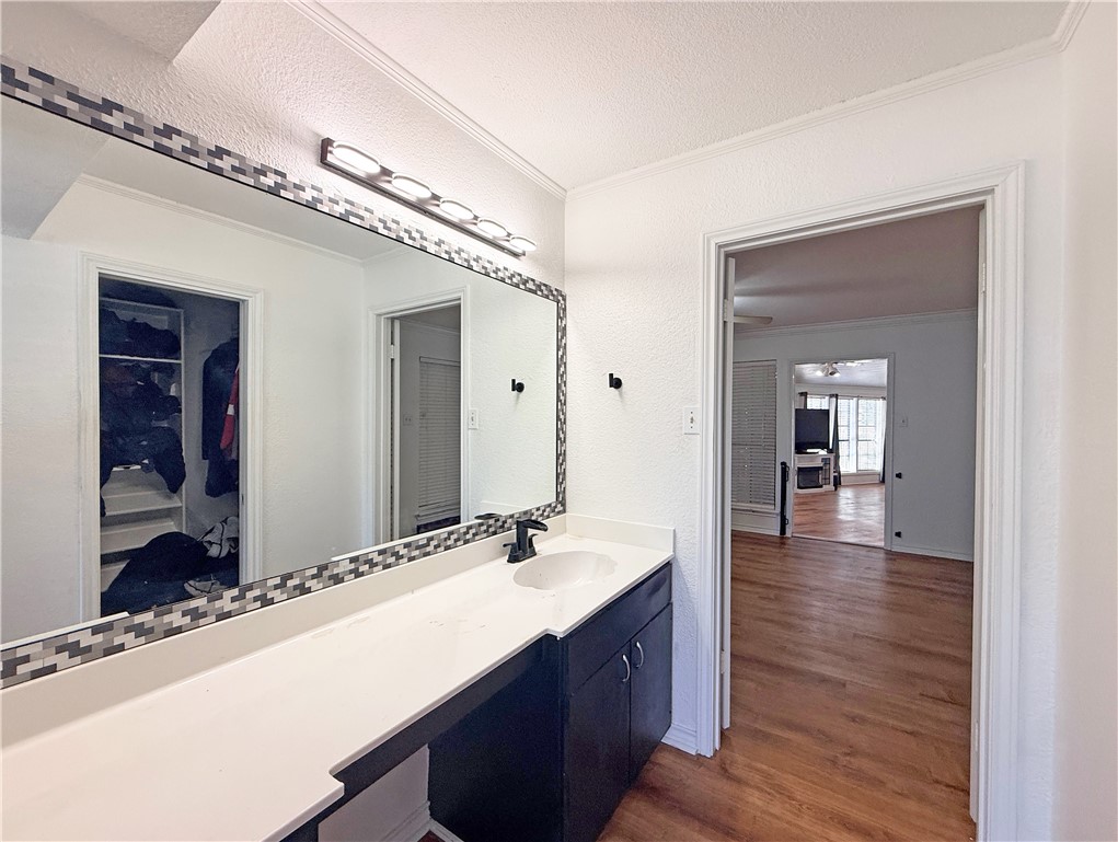 3201 Traylor Boulevard Rockport TX 78382