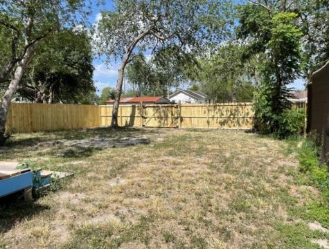 516 Sodville Street Sinton TX 78387