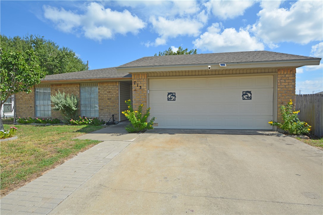 713 Truk Drive Corpus Christi TX 78418