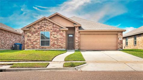 2221 Mangrove Drive Portland TX 78374