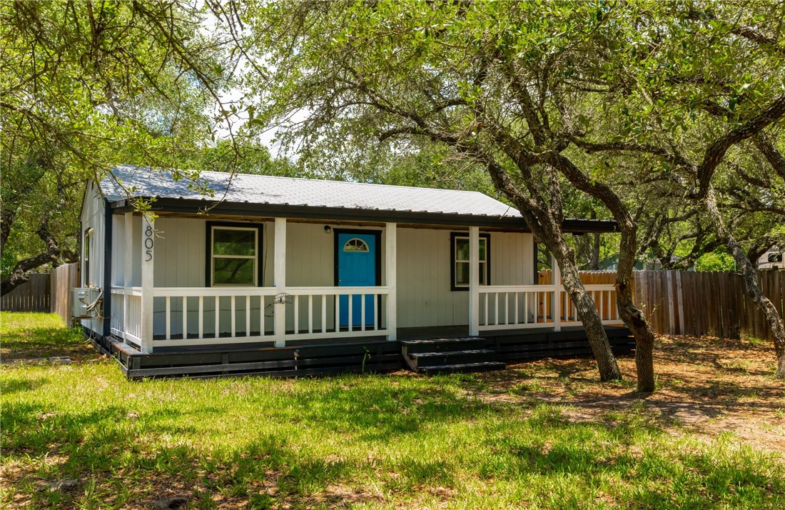 805 Rowe Street Rockport TX 78382
