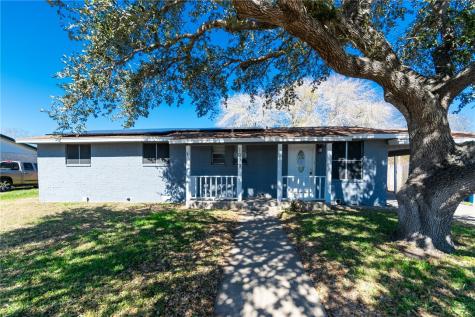 1023 Southcliff Drive Portland TX 78374