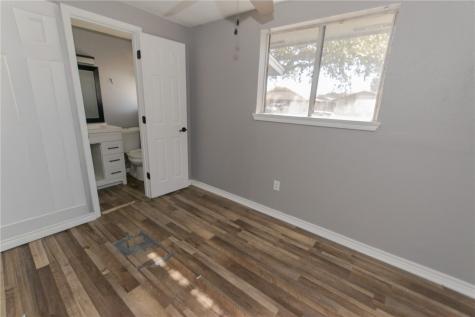 1023 Southcliff Drive Portland TX 78374