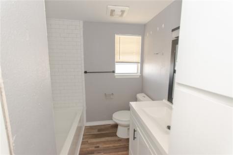 1023 Southcliff Drive Portland TX 78374