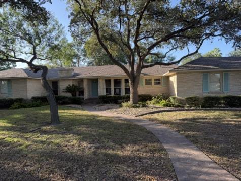 155 Santa Barbara Street Corpus Christi TX 78411