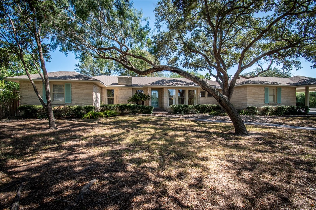 155 Santa Barbara Street Corpus Christi TX 78411