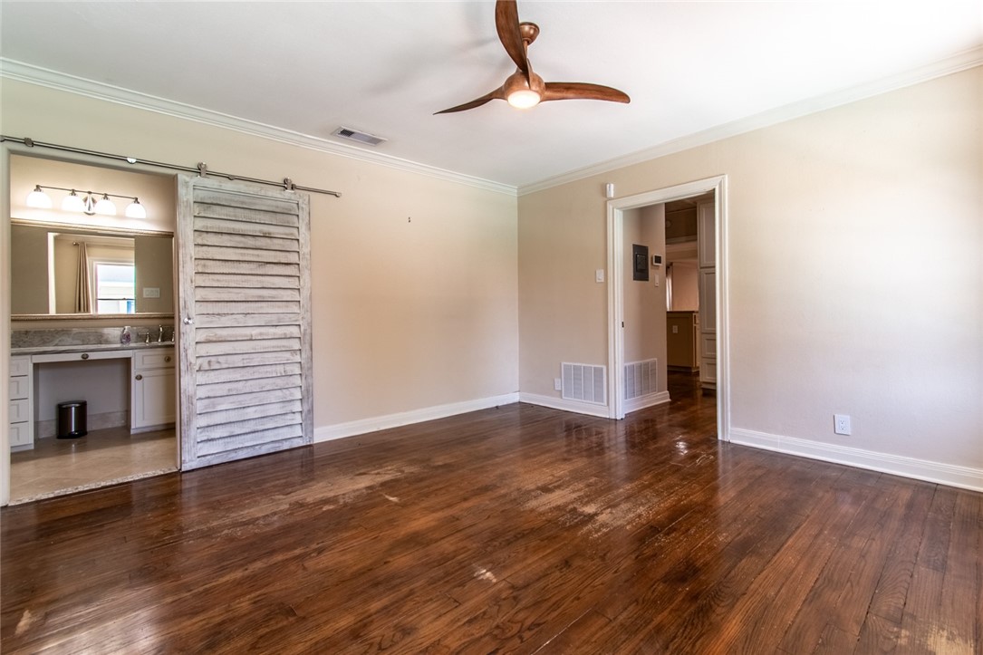 155 Santa Barbara Street Corpus Christi TX 78411