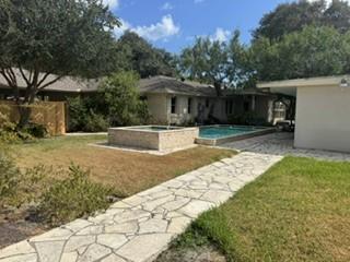 155 Santa Barbara Street Corpus Christi TX 78411