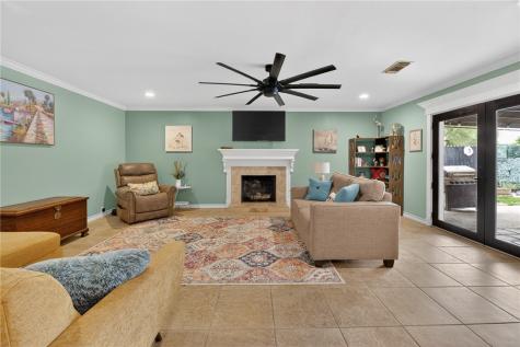 1010 Cairo Drive Corpus Christi TX 78412