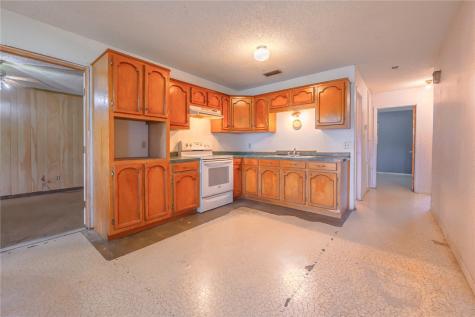 206 S Minneapolis Street Beeville TX 78102