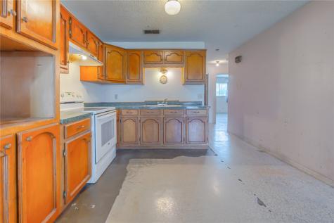 206 S Minneapolis Street Beeville TX 78102