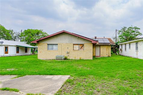 206 S Minneapolis Street Beeville TX 78102