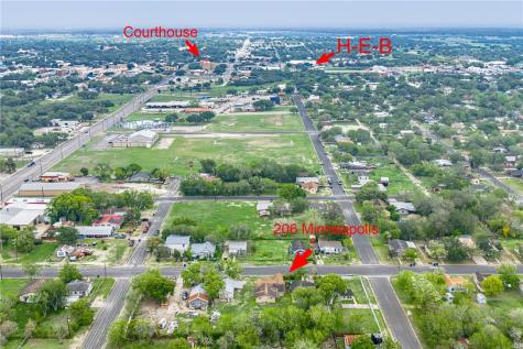 206 S Minneapolis Street Beeville TX 78102
