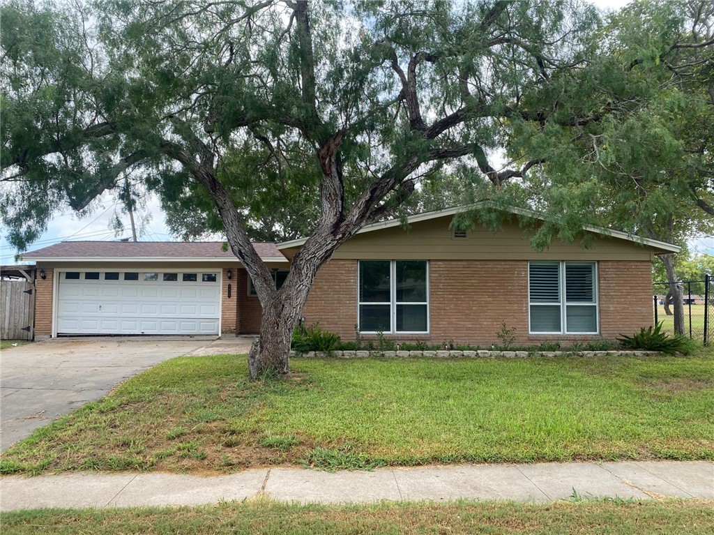 5426 Fresno Drive Corpus Christi TX 78411