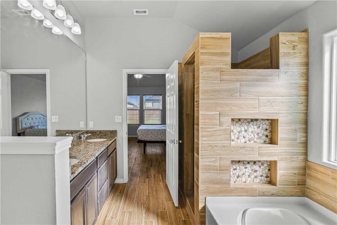 9514 English Oak Drive Corpus Christi TX 78410