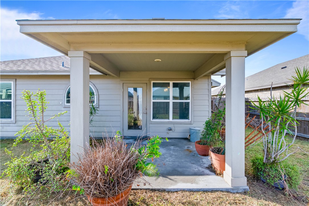 9514 English Oak Drive Corpus Christi TX 78410