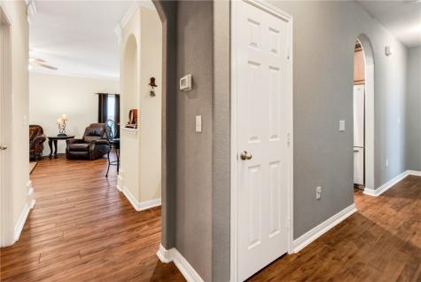 6042 Natchez Drive Corpus Christi TX 78414