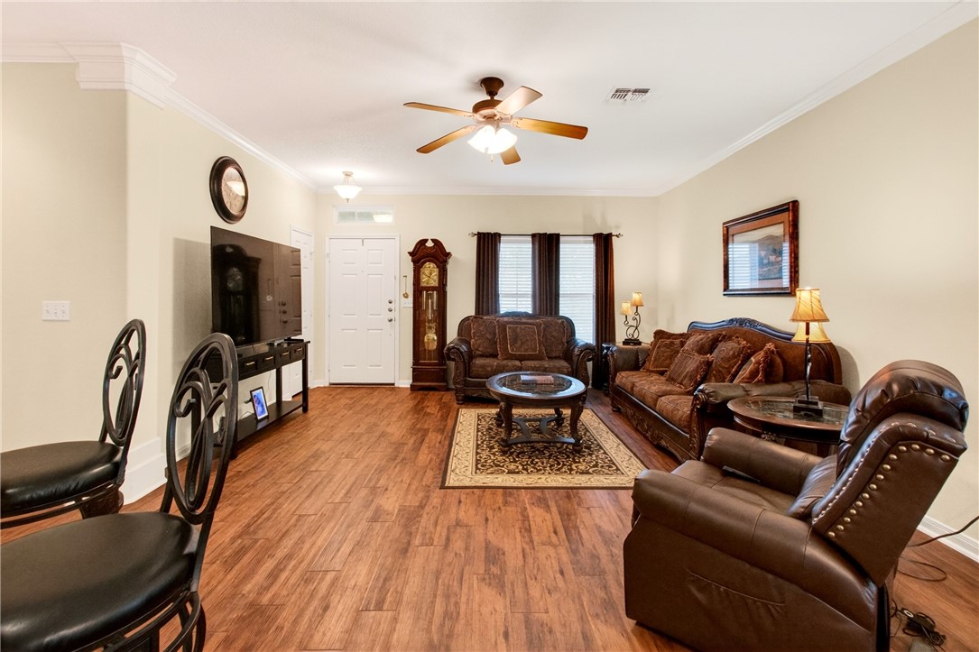 6042 Natchez Drive Corpus Christi TX 78414