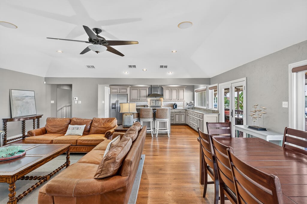 2 Spoonbill Rockport TX 78382