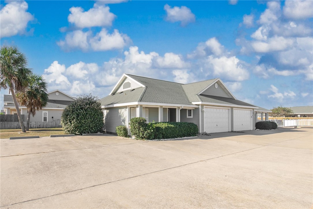15649 Palmira Ave A Corpus Christi TX 78418