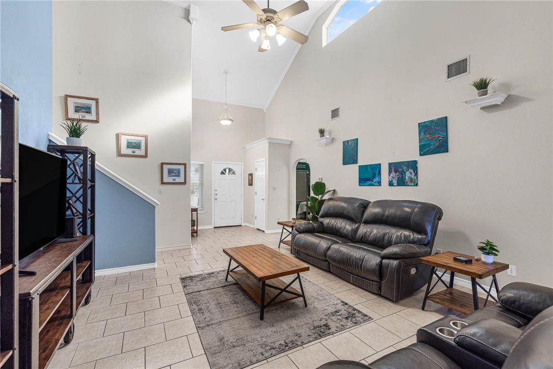 15649 Palmira Ave A Corpus Christi TX 78418