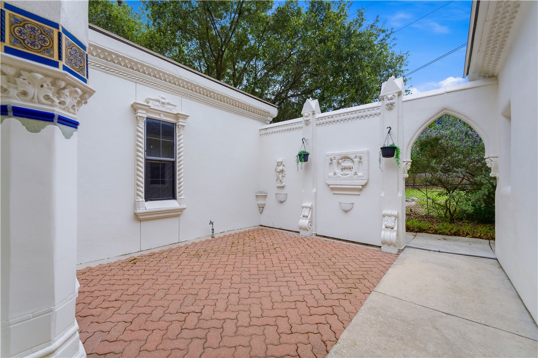 1221 Encino Drive Pleasanton TX 78064