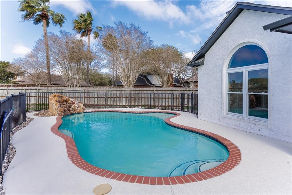 6402 Avignon Street Corpus Christi TX 78414