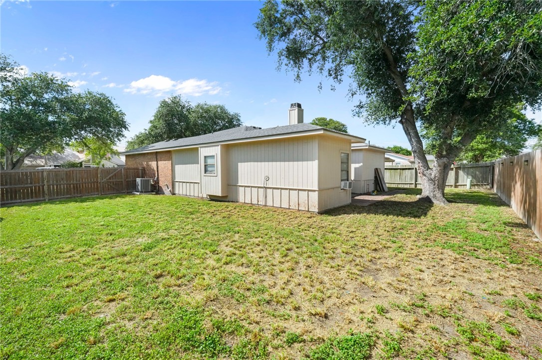 11417 Woodway Creek Drive Corpus Christi TX 78410