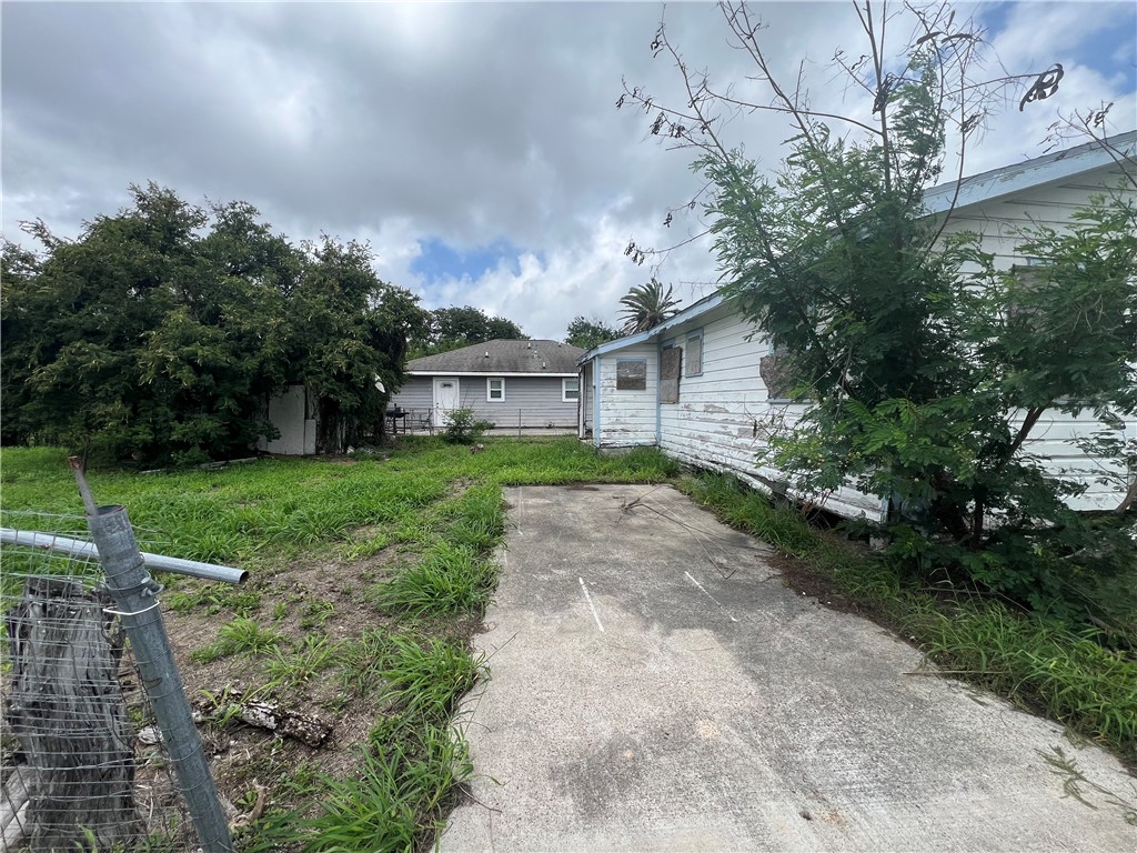 919 S Brownlee Boulevard Corpus Christi TX 78404