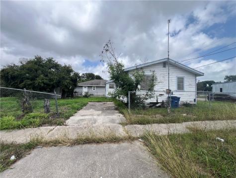 919 S Brownlee Boulevard Corpus Christi TX 78404