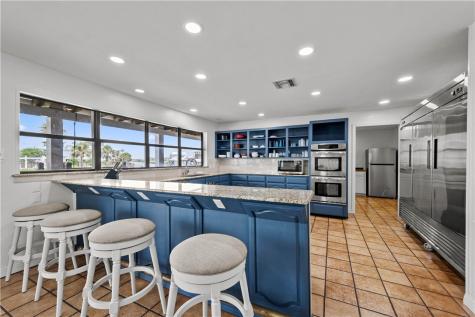 214 Bayview Drive Aransas Pass TX 78336