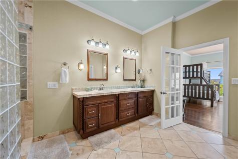 214 Bayview Drive Aransas Pass TX 78336
