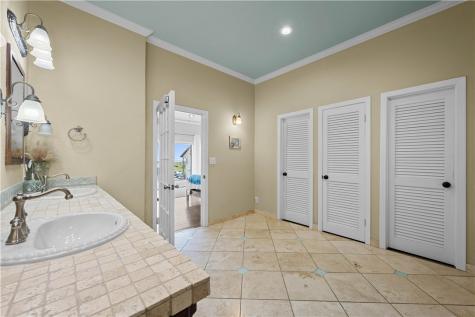 214 Bayview Drive Aransas Pass TX 78336