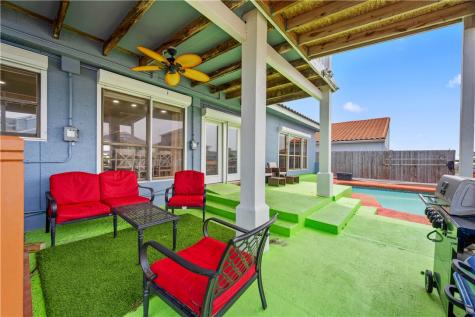 214 Bayview Drive Aransas Pass TX 78336
