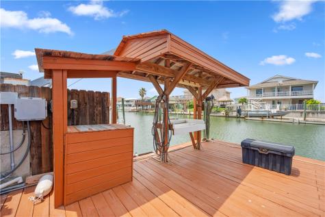 214 Bayview Drive Aransas Pass TX 78336