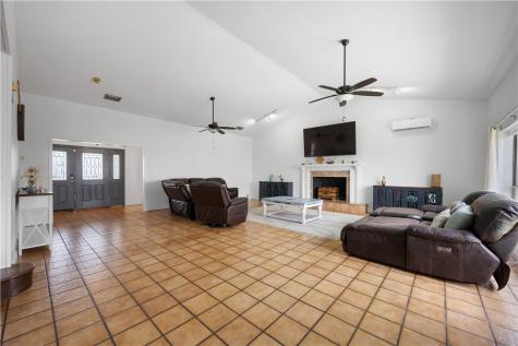 214 Bayview Drive Aransas Pass TX 78336