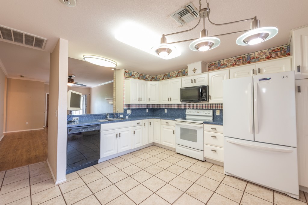 13661 Teague Trai 8 Corpus Christi TX 78410