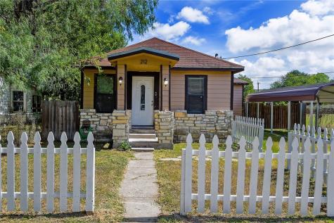212 Hugh Street Sinton TX 78387