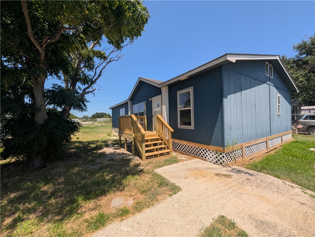933 Grand View Street Corpus Christi TX 78418