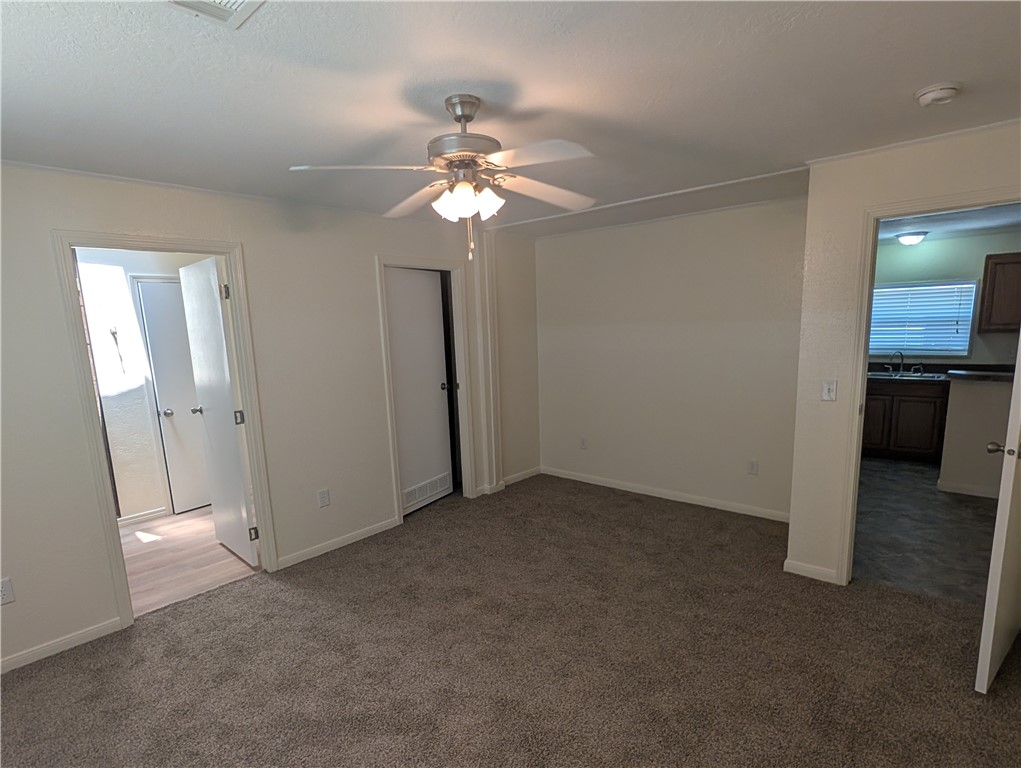 933 Grand View Street Corpus Christi TX 78418