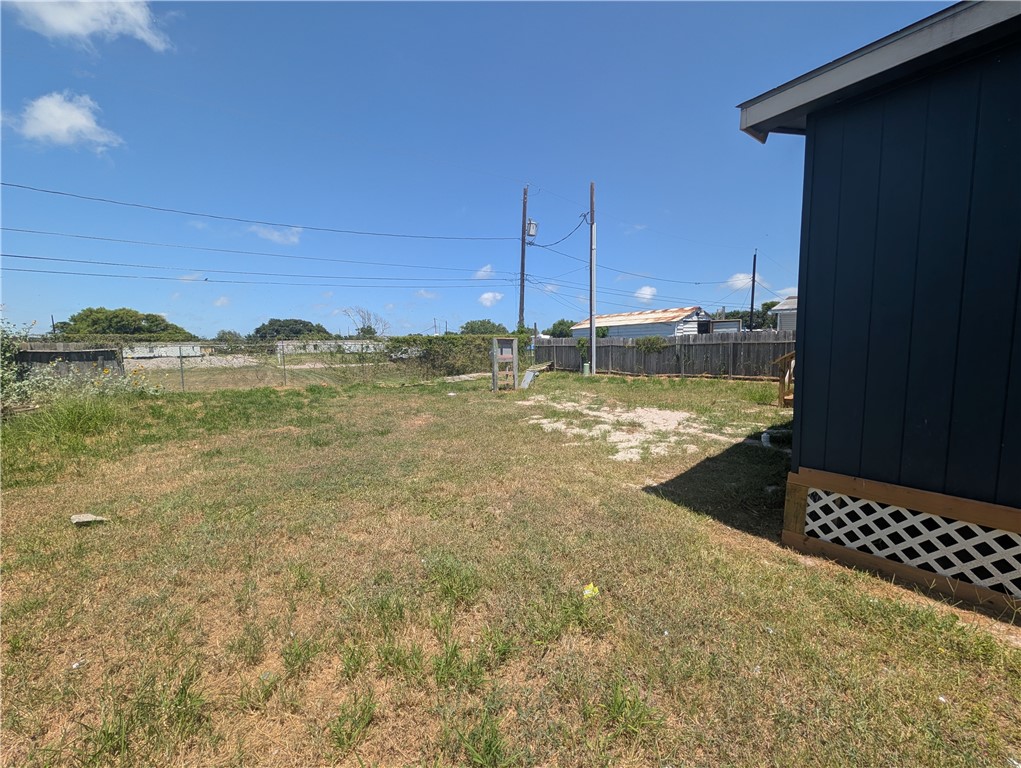933 Grand View Street Corpus Christi TX 78418