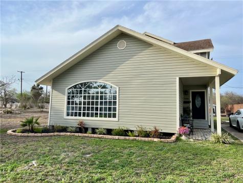 516 E Alice Avenue Kingsville TX 78363