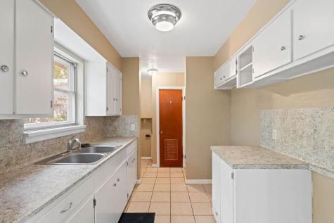 811 W Avenue I Avenue Kingsville TX 78363