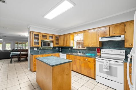 119 Century Drive Mathis TX 78368