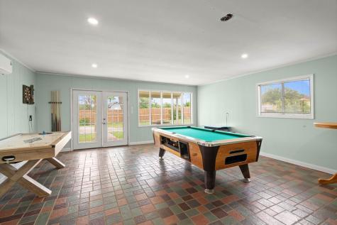119 Century Drive Mathis TX 78368