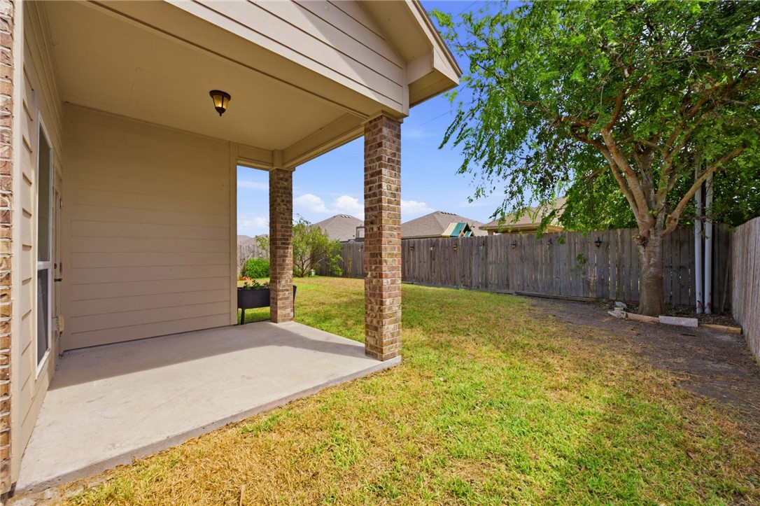 2118 Cardinales Lane Corpus Christi TX 78414