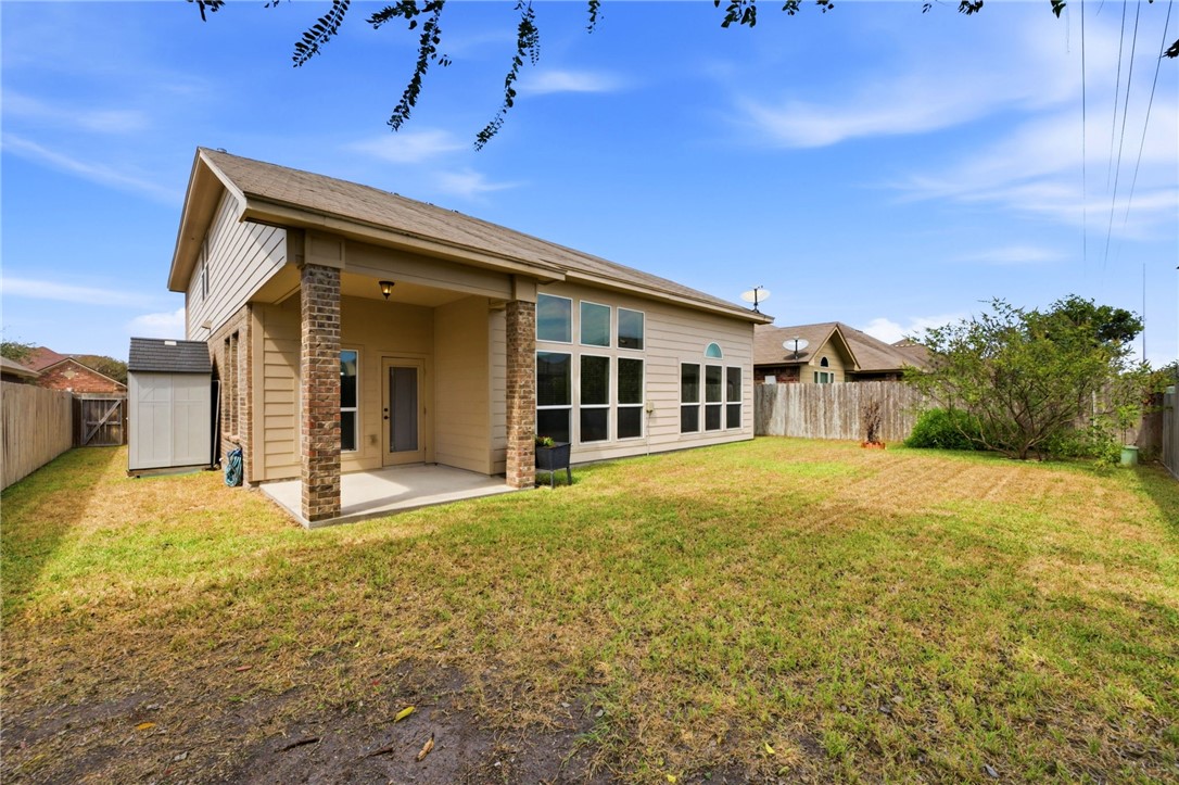 2118 Cardinales Lane Corpus Christi TX 78414