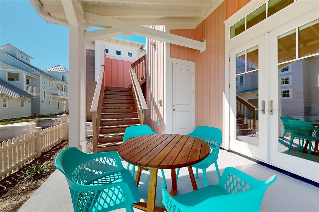600 Center Square North 16 Port Aransas TX 78373