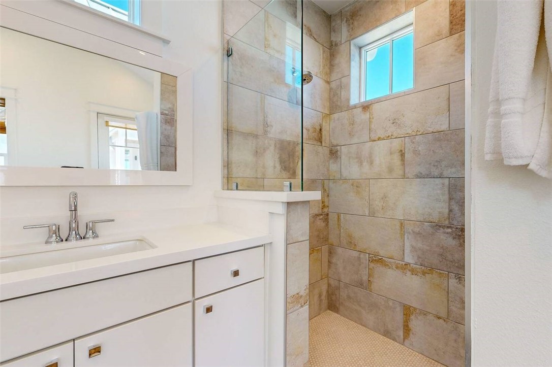 600 Center Square North 16 Port Aransas TX 78373